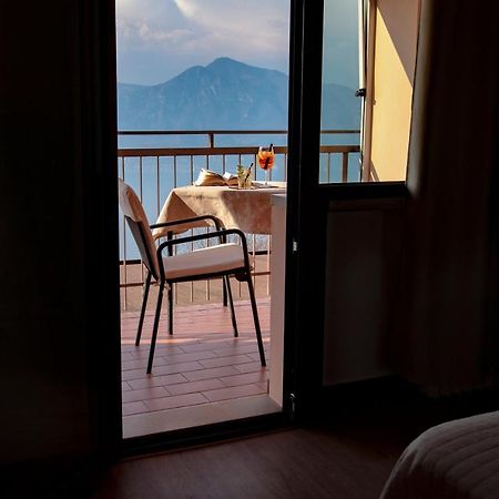 Hotel San Zeno San Zeno di Montagna Eksteriør billede