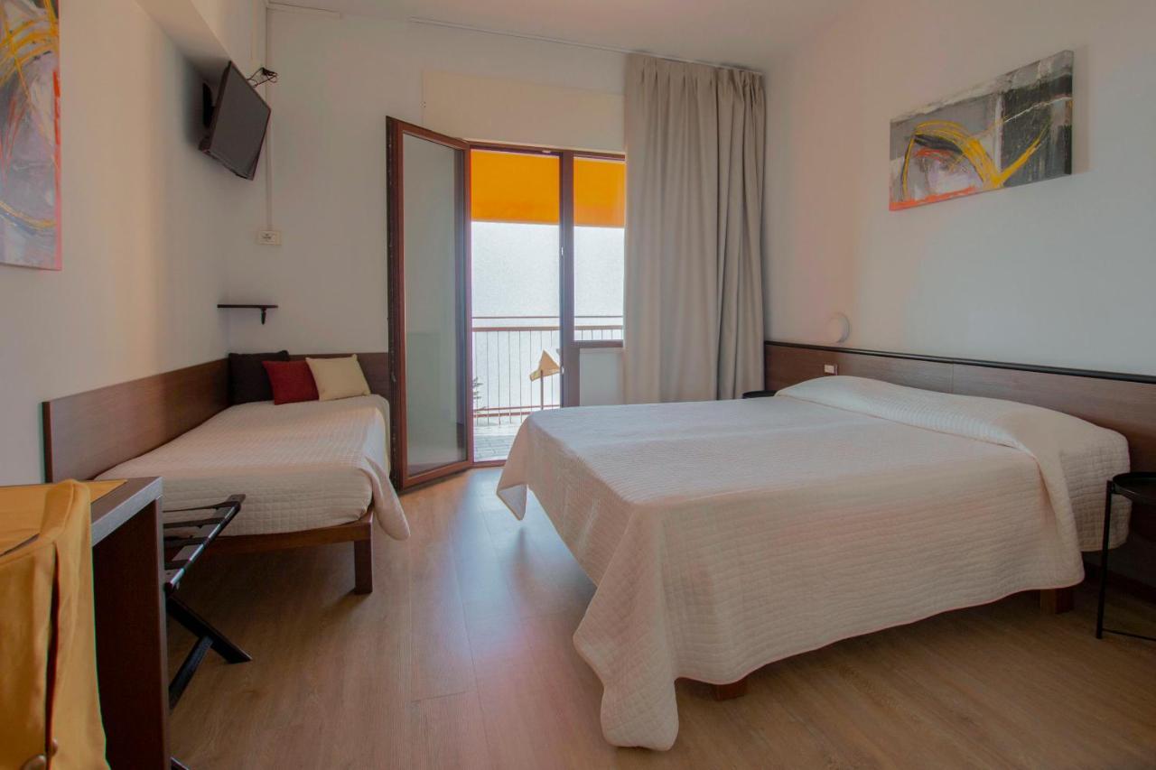 Hotel San Zeno San Zeno di Montagna Eksteriør billede