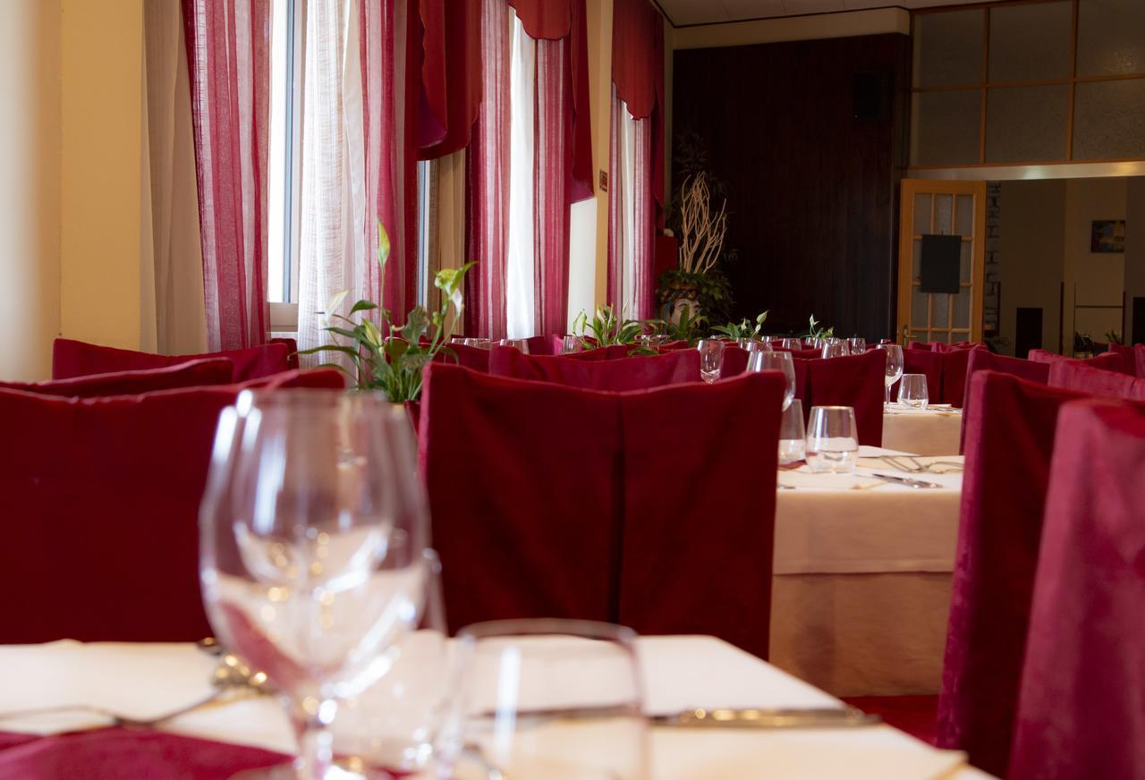 Hotel San Zeno San Zeno di Montagna Eksteriør billede
